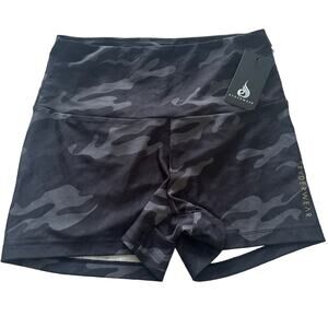 Ryderwear Scrunch Bum Black Shorts Camo Stretch Workout Women's Size Medium NWT
